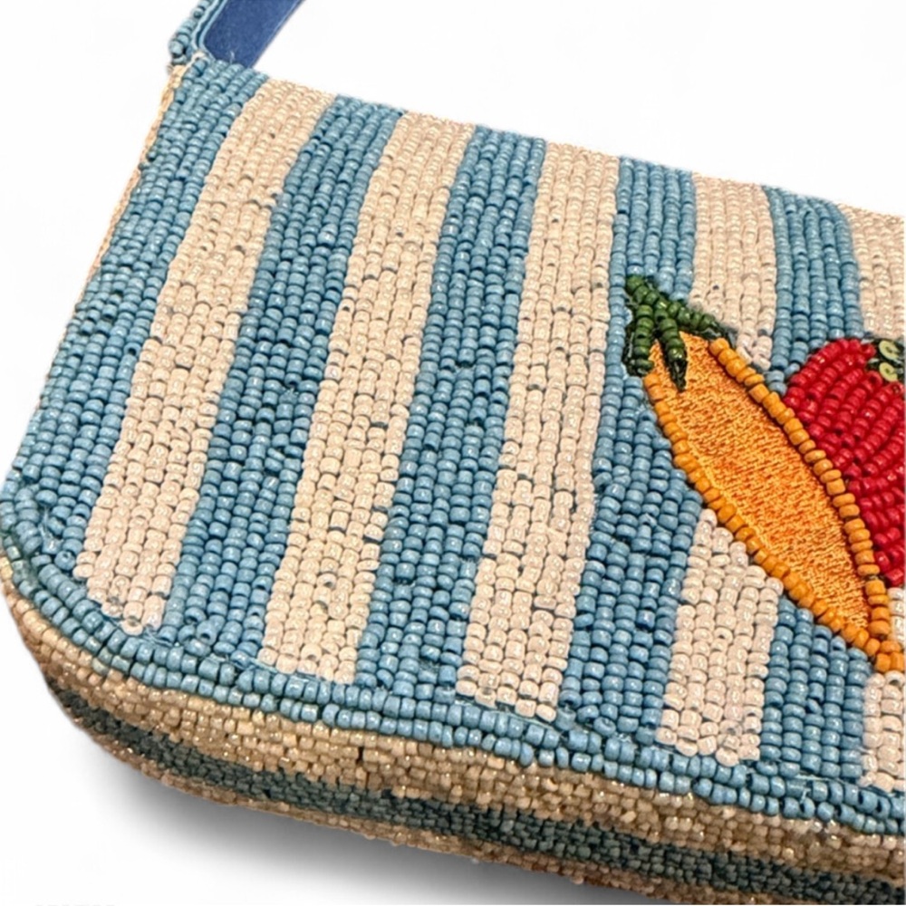 Beaded Farmers Market Vegetable Basket Shoulder Bag Blue White NWT - Picture 6 of 10